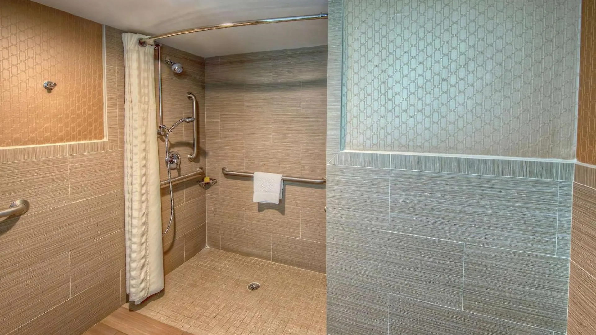 Hotel Doubletree By Hilton Memphis